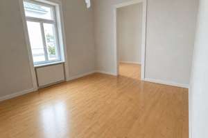 Altbauwohnung  gegenüber dem Kurpark/2.OG ohne Aufzug – Die vollständige Adresse der Immobilie erhältst du vom Anbieter., 65193 Nordost, Wiesbaden – Vorschaubild 5