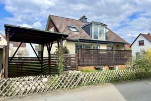 HOFHEIM: RENOVIERTES EFH MIT 6 ZIMMERN, 2 BÄDERN, 2 KÜCHEN, GARAGE UND CARPORT – Die vollständige Adresse der Immobilie erhältst du vom Anbieter., 65719 Hofheim am Taunus – Vorschaubild 2