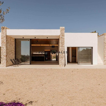 Zeitgenössische Villa mit Pool in Binidalí