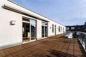 Urban leben, entspannt wohnen – stilvolles City-Penthouse mit Sonnenterrasse in Oldenburg – Die vollständige Adresse der Immobilie erhältst du vom Anbieter., 26121 Innenstadt, Oldenburg (Oldenburg) – Vorschaubild 10