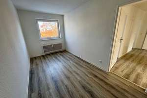 Einziehen & wohlfühlen: Frisch renovierte 3-Zimmer-Wohnung mit Balkon in Gebhardshagen – Bodenbacher Ring 109, 38229 Gebhardshagen, Salzgitter – Vorschaubild 5