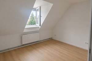 Charmante Dachgeschosswohnung im Altbau – Erstbezug nach Renovierung – Nikolausstraße 2, 54290 Süd, Trier – Vorschaubild 4