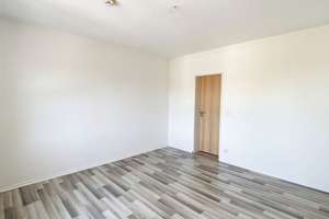 FRISCH RENOVIERT! Wohnen mit Toller Aussicht – Die vollständige Adresse der Immobilie erhältst du vom Anbieter., 46045 Styrum, Oberhausen – Vorschaubild 6