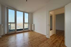 Bezugsfreie, vollständig sanierte 3-Zimmer-DG-Wohnung mit Balkon in Weißensee – Berliner Allee 253, 13088 Weißensee, Berlin – Vorschaubild 3
