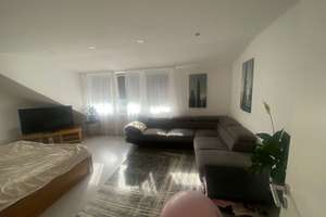 Helle 2-Zimmer-Dachgeschosswohnung in ruhiger Lage von Neuwied-Feldkirchen