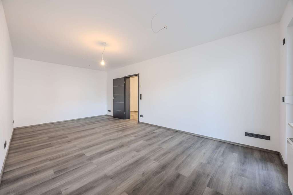 Immobilie in Hattersheim - Renovierte 3-Zimmer-Wohnung in Hattersheim – ideale Kapitalanlage oder Ihr neues Zuhause! - Bild 2