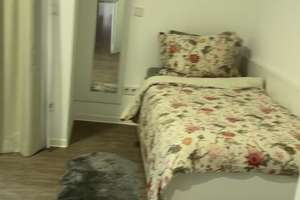 Kompaktes 1-Zimmer-Apartment zur Zwischenmiete ab 1. September – Bornaische Straße 10, 4277 Connewitz, Leipzig – Vorschaubild 2