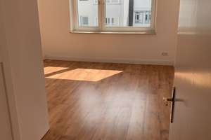 Helle 3-Zimmer-Wohnung mit Balkon in Hannover/Südstadt  – Feldstraße 10, 30159 Südstadt, Hannover – Vorschaubild 8