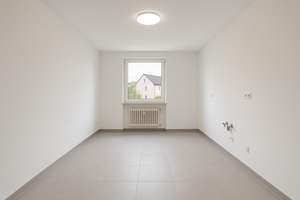 Frisch sanierte 3-Zimmer-Wohnung mit Balkon & Tiefgarage – bezugsfrei & provisionsfrei – Die vollständige Adresse der Immobilie erhältst du vom Anbieter., 93051 Kumpfmühl-Ziegetsdorf-Neuprüll, Regensburg – Vorschaubild 3