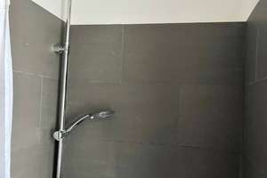 Ruhiges 2 Zimmer Apartment Altbau renoviert am Tempelhofer Feld – Die vollständige Adresse der Immobilie erhältst du vom Anbieter., 12049 Neukölln (Ortsteil), Berlin – Vorschaubild 3