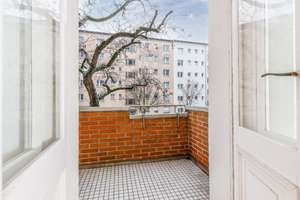 Stilvolle 3-Zimmer-Altbauwohnung mit 3,50 m Deckenhöhe und Kamin in bester Lage! – Uhlandstraße 129, 10717 Wilmersdorf, Berlin – Vorschaubild 14