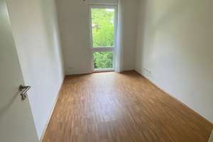 Neuwertiges 5-Zimmer-Reihenendhaus mit EBK in Bad Homburg vor der Höhe, Hochtaunuskreis – Kälberstücksweg 16e, 61350 Bad Homburg vor der Höhe – Vorschaubild 8