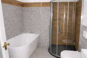 Moderne 3-Raumwohnung mit Wohnküche, Balkon & Bad mit Wanne/Dusche in Chemnitz / Sonnenberg – Die vollständige Adresse der Immobilie erhältst du vom Anbieter., 9130 Sonnenberg, Chemnitz – Vorschaubild 1