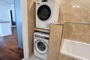 Exklusive 2-Zimmer-Wohnung mit Luxusausstattung und verglaster Loggia in Augsburg-Göggingen – Die vollständige Adresse der Immobilie erhältst du vom Anbieter., 86199 Göggingen-Süd, Augsburg – Vorschaubild 12
