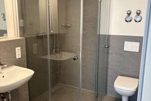 98 m² Penthouse Loft in Sülz Nähe Universität - Einbauküche - Klimaanlage - Außenstellplatz – Redwitzstraße 18, 50937 Sülz, Köln – Vorschaubild 13
