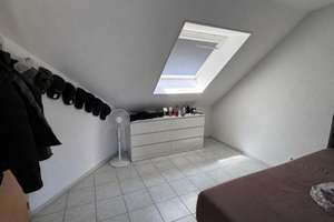 Helle 2-Zimmer-Dachgeschosswohnung mit Balkon und Aufzug. Nähe Musiktheater! – Wilhelminenstr. 39B, 45881 Schalke, Gelsenkirchen – Vorschaubild 9