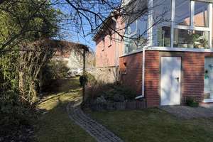 Gepflegtes Einfamilienhaus mit Wintergarten, idyllischem Garten und Garage – bezugsfrei ab 06/2026 – Die vollständige Adresse der Immobilie erhältst du vom Anbieter., 12621 Kaulsdorf, Berlin – Vorschaubild 36