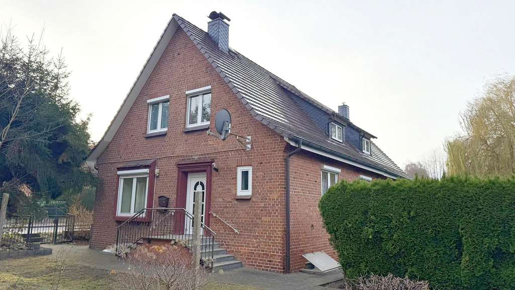 Immobilie in Lübz - In zentraler Lage mit viel Garten - Bild 2