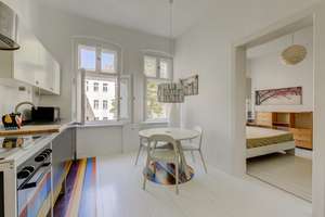 ***Altbaucharme trifft Kiezgefühl-provisionsfrei*** – Osnabrücker Straße 20, 10589 Charlottenburg, Berlin – Vorschaubild 1