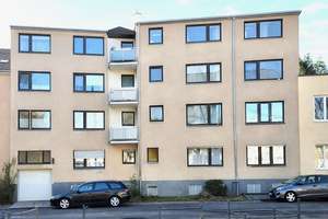 Köln-Kalk 11-Familienhaus mit 9-Garagen