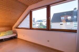 Viel Raum. Viel Ruhe. Viel Ausblick. Großes Zweifamilienhaus in Nieder-Eickum – Die vollständige Adresse der Immobilie erhältst du vom Anbieter., 32051 Herford – Vorschaubild 33