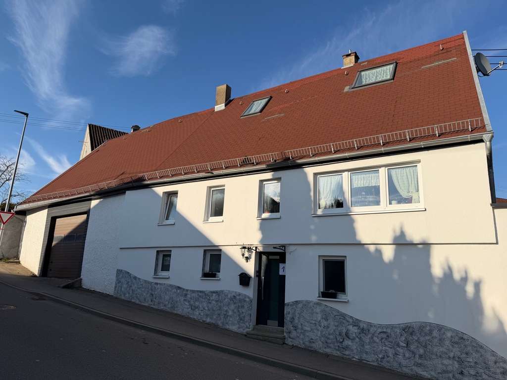 Immobilie in Steinheim am Albuch - Einfamilienhaus mit separater Gewerbeeinheit & großer Scheune in gesuchter Wohnlage von Söhnstetten - Bild 1