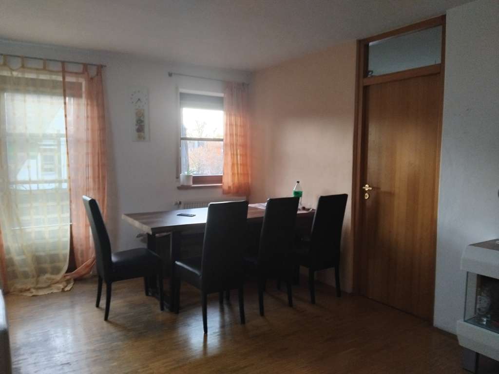 Immobilie in Mittelbiberach - Charmante und großzügige 5 Zi-Wohnung mit EBK, 2 Balkone und Tiefgaragenstellplatz zu verkaufen! - Bild 4