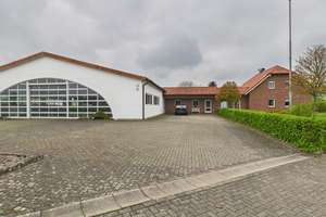 Einfamilienhaus mit großzügiger Halle & Bürotrakt – perfekt für Selbstständige – Die vollständige Adresse der Immobilie erhältst du vom Anbieter., 48739 Legden – Vorschaubild 1