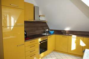 Wiesbaden-Neroberg, möblierte Dachgeschosswohnung – Die vollständige Adresse der Immobilie erhältst du vom Anbieter., 65193 Nordost, Wiesbaden – Vorschaubild 3