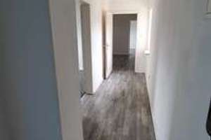 Schöne sanierte 2-Zimmer-Wohnung im 3. OG zu vermieten – 40472 Rath, Düsseldorf – Vorschaubild 1