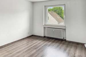 Sanierte 3,5-Zimmer-Wohnung mit Balkon in Mülheim Styrum. – 45476 Styrum, Mülheim an der Ruhr – Vorschaubild 5