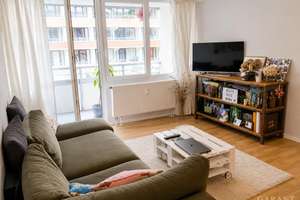 Attraktive 3 Zimmer-Wohnung mit großem Balkon, Aufzug und idealer Stadtlage nahe der Isar – Die vollständige Adresse der Immobilie erhältst du vom Anbieter., 81541 Obere Au, München – Vorschaubild 1