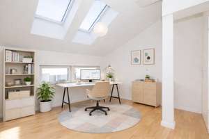 Modernisiertes DG-Highlight mit Terrasse in ruhiger Lage – sofort verfügbar! 3 Zimmer, 2 Bäder & EBK – Falkenhagener Straße 57, 13585 Spandau (Ortsteil), Berlin – Vorschaubild 1