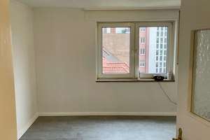 Renovierte 2,5-Raum-Penthouse-Wohnung mit Balkon in Kaiserslautern – St.-Franziskus-Str. 9, 67655 Innenstadt West/Kotten, Kaiserslautern – Vorschaubild 13