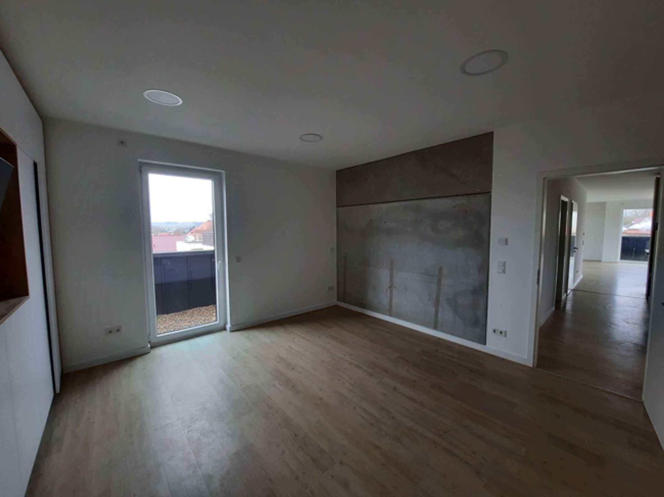 Luxuriöse 3-Zimmer-Penthouse-Wohnung mit geräumiger Wohnküche und großer Dachterrasse in Worbis