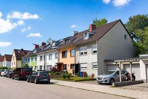 Reiheneckhaus mit großem Grundstück und viel Potenzial in begehrter Lage von Obermenzing