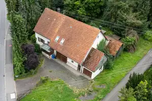 Bauernhaus mit 4.500 m² - ideal für Pferdehaltung. – Zollernalbkreis – Vorschaubild 4