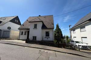 Kleine Perle mit Traumblick über Koblenz – freistehendes Einfamilienhaus mit Einliegerpotenzial – Im Schenkelsberg 6, 56076 Pfaffendorfer Höhe, Koblenz – Vorschaubild 5