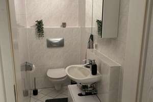 Helle, möblierte 3-Zimmer-Wohnung mit Balkon und Tiefgaragenstellplatz – Befristung 01.01.-30.06.202 – Jaspertstraße 5H, 60435 Preungesheim, Frankfurt am Main – Vorschaubild 15