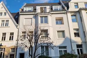 2-ZKDB in Oberkassel mit exklusiver Gartennutzung (Souterrain)