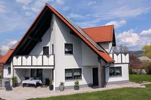 -Maklerfrei- Top gepflegtes, komfortables Familienhaus mit nachhaltiger Technik und Traumgarten