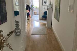 Wohnen am Günthersburgpark mit Balkon, Stilaltbau – 60389 Nordend-Ost, Frankfurt am Main – Vorschaubild 6