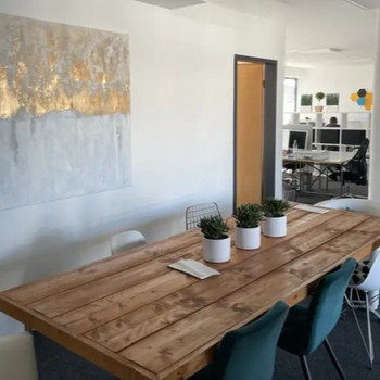 STOCK - Harras | Modern | helle Räume