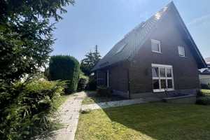 Freistehendes Einfamilienhaus mit Einliegerwohnung, Schwimmbad, Sauna und Garage – Köln – Vorschaubild 1