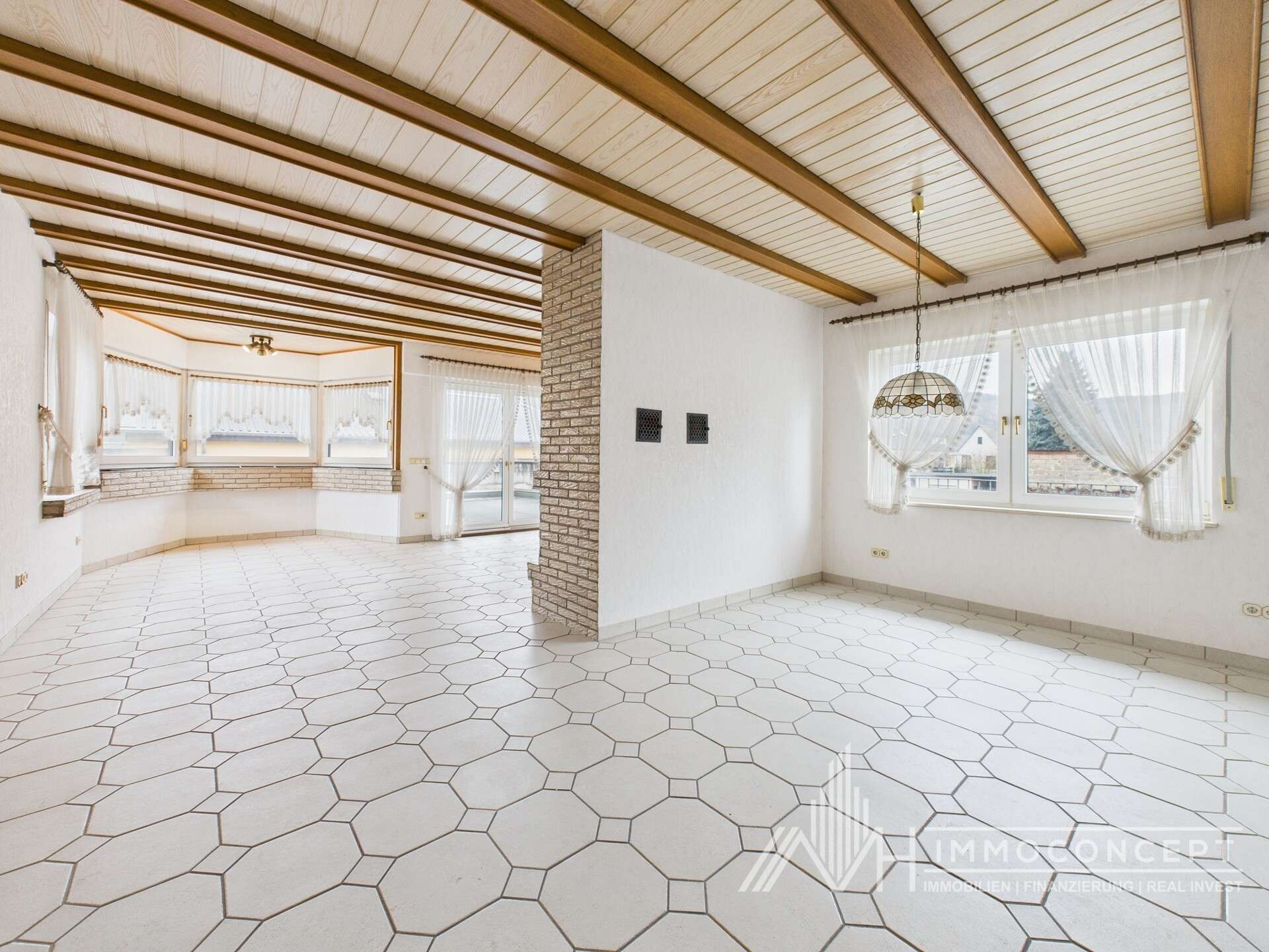 Immobilie in Kröv - Wohn- und Geschäftshaus | Lagerfläche | Ladenlokal | Wohnung modernisiert | 54536 Kröv - Bild 9