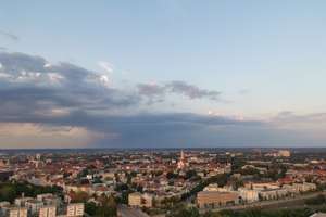 Hotelturm 33. OG mit atemberaubender Aussicht –möbliertes Appartement – Die vollständige Adresse der Immobilie erhältst du vom Anbieter., 86159 Antonsviertel, Augsburg – Vorschaubild 2