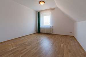 Leerstehendes Zweifamilienhaus auf 664m² Grundstück | Garage | viel Potenzial – Die vollständige Adresse der Immobilie erhältst du vom Anbieter., 30629 Misburg-Nord, Hannover – Vorschaubild 19