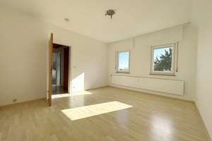 Stuttgart Degerloch, ruhige Zentrumslage 3,5 Zimmer-Wohnung mit geschlossenem Balkon ca. 79qm