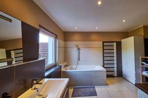 Property thumbnail 10