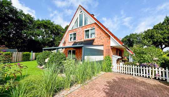 Bild von Einfamilienhaus mit Traumküche, PV-Anlage und Sauna!